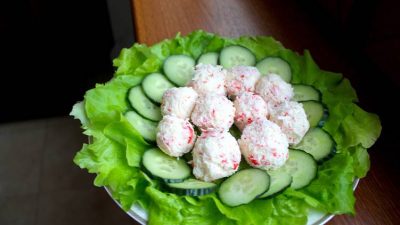 Сырно-чесночные «Рафаэлло» с крабовыми палочками