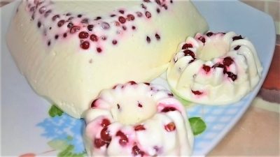 Творожное бланманже с ягодами