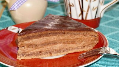 Домашний торт «Прага» из шифонового бисквита