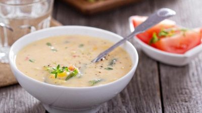 Итальянский куриный суп с вермишелью и кукурузой