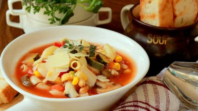 Минестроне с макаронами в мультиварке