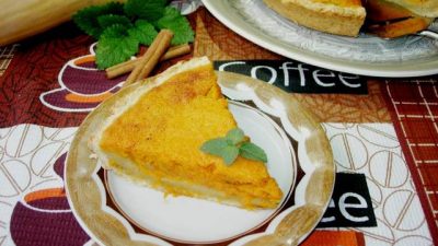 Тыквенный пирог с изюмом, корицей и цедрой лимона