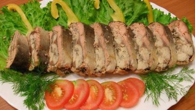 Горбуша фаршированная сыром и грибами в фольге