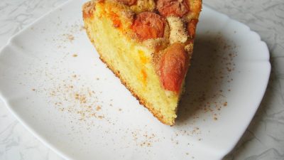 Самый простой и вкусный абрикосовый пирог