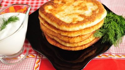 Сырные лепешки на кефире с мукой