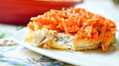 Минтай под маринадом из моркови, лука и сметаны