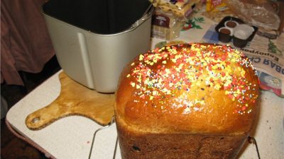 Бездрожжевой кулич с цукатами в хлебопечке