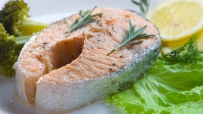 Филе рыбы с соусом Табаско на пару