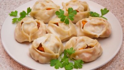 Сочные манты с тыквой и салом