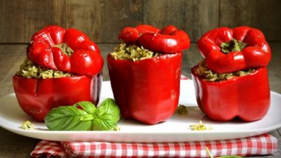 Фаршированный перец свининой с рисом