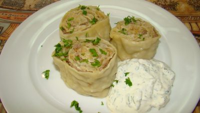 Манты с фаршем и картошкой в духовке