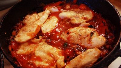 Томатный соус с базиликом для курицы