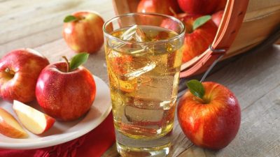 Классический компот из свежих яблок с сахаром