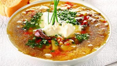 Рассольник с почками и чесноком