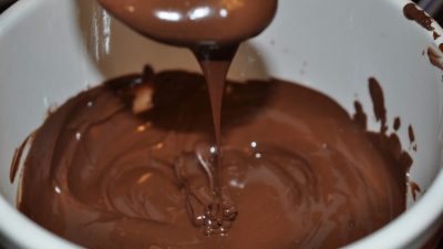 Шоколадная глазурь со сливками и маслом
