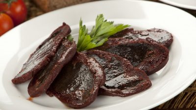 Бастурма с мускатным орехом и тмином