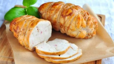 Бастурма из куриной грудки с хмели-сунели