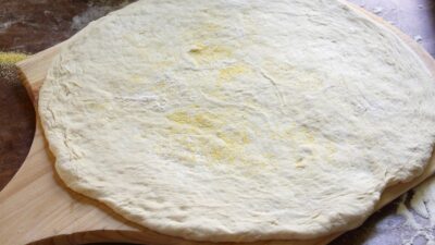 Пресное тесто на молоке для пиццы