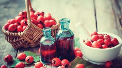 Компот из шиповника с черникой для детей