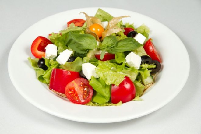 Овощной греческий салат с сыром «Фетакса»