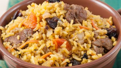 Плов из баранины с барбарисом и изюмом
