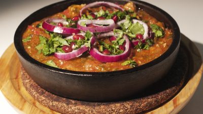 Чахохбили из курицы с помидорами и яйцом