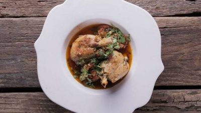 Чахохбили с болгарским перцем и вином