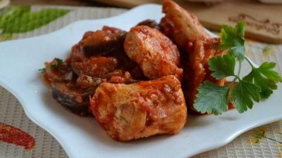 Чахохбили с баклажанами и болгарским перцем