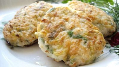 Котлеты из кабачков с куриным фаршем и зеленью