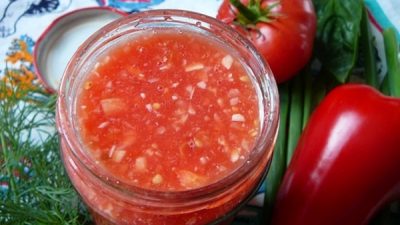 Хреновина из помидор со жгучим перцем