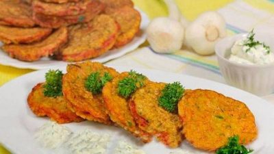 Кабачковые оладьи на кефире с манкой