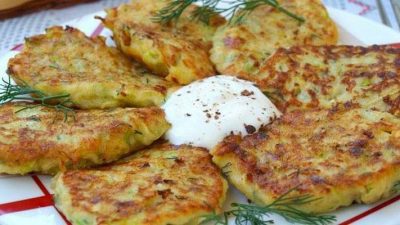 Кабачковые оладьи с творогом, брынзой и зеленью