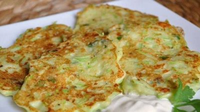 Простые кабачковые оладьи без муки
