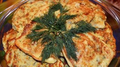 Кабачковые оладьи с укропом в мультиварке