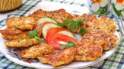 Кабачковые оладьи с фаршем и специями