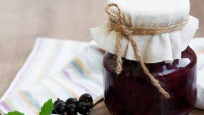 Бабушкино варенье из черной смородины