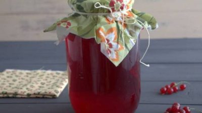 Компот из красной смородины по классическому рецепту