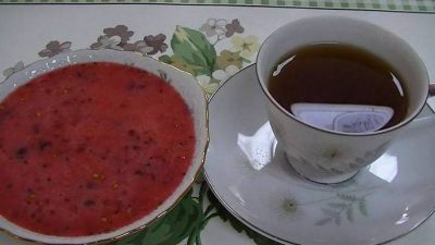 Джем из красной смородины холодным способом