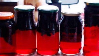 Полезный компот из жимолости на зиму