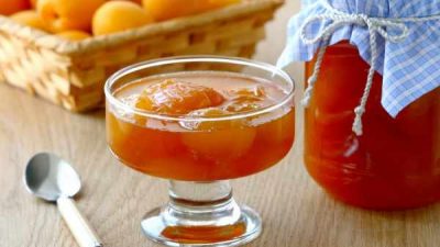 Ароматное варенье из абрикосов с косточками
