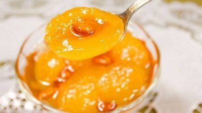 Абрикосовое варенье с ядрышками и лимонным соком