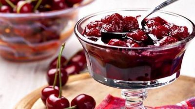 Простое варенье из черешни с косточками