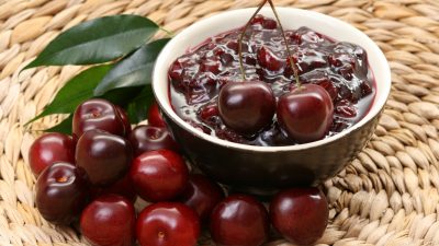 Варенье из вишни в мультиварке на десерт