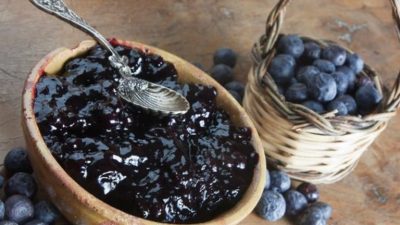 Варенье из голубики с медом и ромом
