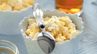 Пшенная каша с творогом на молоке к завтраку