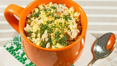 Пшенная каша с куриным филе в горшочках