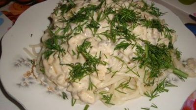 Салат из редьки дайкон и красного перца