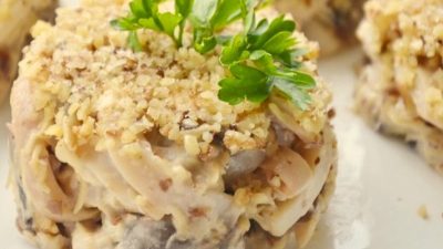 Салат «Мачо» с говядиной и солеными огурцами