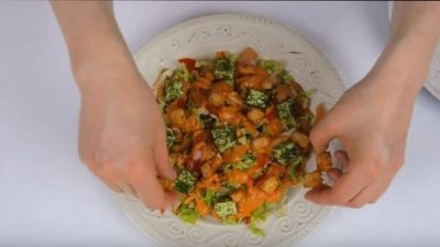 Салат «Адам и Ева» с сухариками