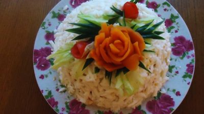 Салат «Сугроб» с курицей и болгарским перцем